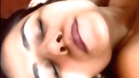 Hot sexy indian babe has sexy butt in homemade solo video