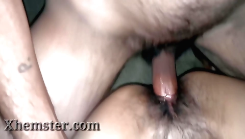 Indian girl in muddy clothes and hairy pussy in hd video