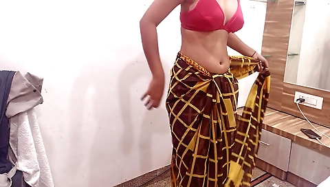 Indian solo female porn video with a sexy girl in a black skirt