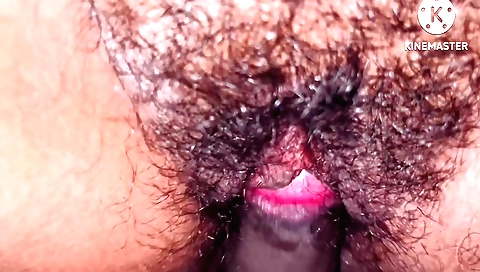 Indian amateur with hairy pussy gets her pussy fucked