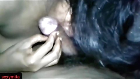 Indian amateur brunette video shows her sucking my dick