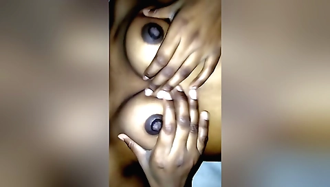 Indian amateur girl masturbating in the oyo hotel room