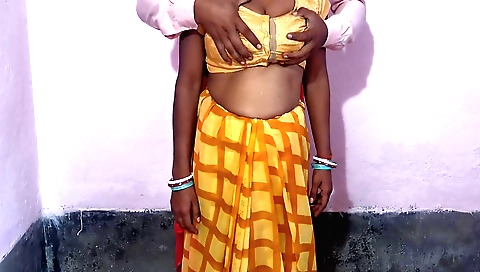 Indian teen with big tits and a sexy body shows off