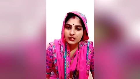 Amazing brunette indian with a big boobie is fucking