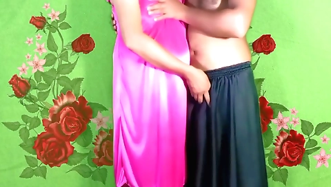 Hindi sex of indian woman with hindi sex (in hindi)