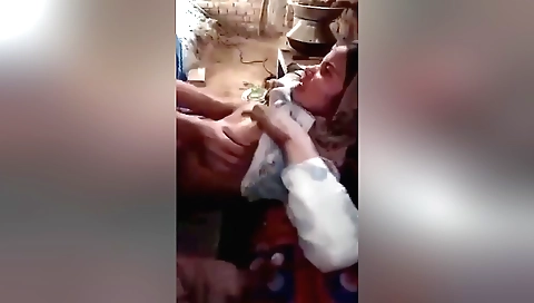 Indian brunette sex in amateur video with a blowjob