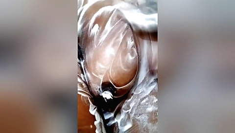 Indian amateur video with a big booty and a sexy ass