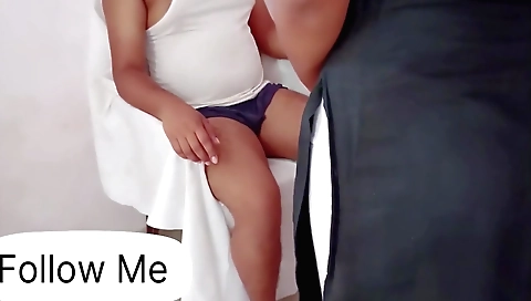 Indian village wife masturbates in amateur porn video