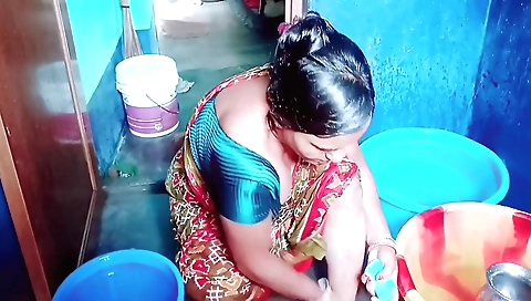 Indian chick 18+ home alone and calls her boyfriend