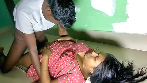 Indian brunette with big booty has sex in the village