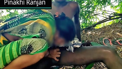 Indian slut gets fucked outdoors in a hot outdoor scene