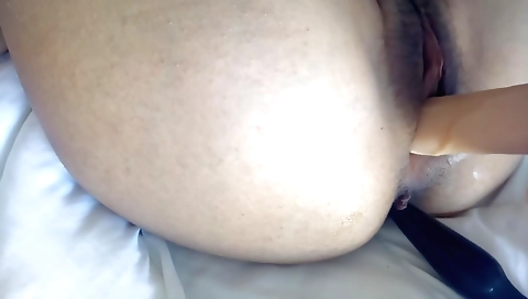 Busty amateur whore enjoys solo fucking in amateur video