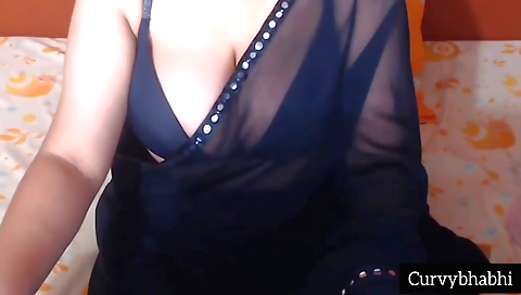 Hot big booty bhabhi playing with her naked body and pussy