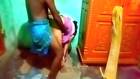 Indian sex movie with a hot brunette babe in webcam