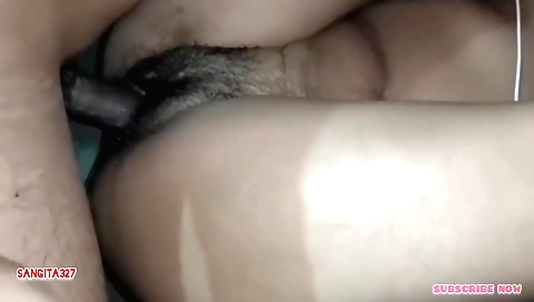 Indian babe with hairy pussy getting fucked in bed