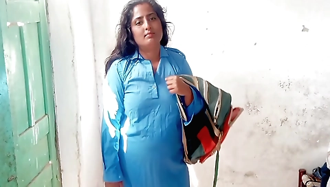 Indian ko ne phar di ghori bana k chodai ki larki roti rahi meri Gand