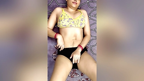 Indian wife with a big booty shows off her tits and pussy