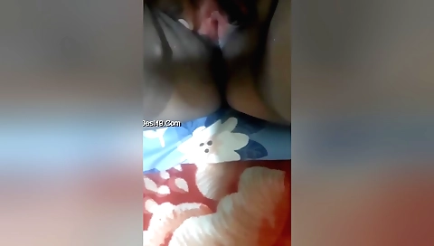 Indian chick gets her big ass fucked by her boyfriend