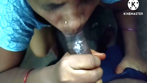 Indian teen girl with a big ass sucking a dick in the bath