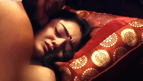 Indian slut sucks and drilled in front of the camera