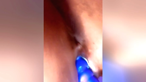 Amature dildo masturbation video with a hot brunette