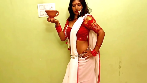 Sexy amateur brunette fucker in india solo xxx clip