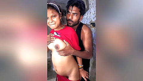 Indian milf fucked in a village in amateur hd video