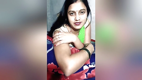 Solo female in hindi roommate makes hot move with me