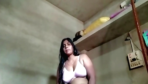 Indian solo video 2024 indian brunette video 1024a