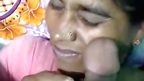 Indian chudai gets licked by big spoon in POV video