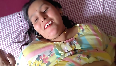Indian teen plays with her pussy and then takes a creampie