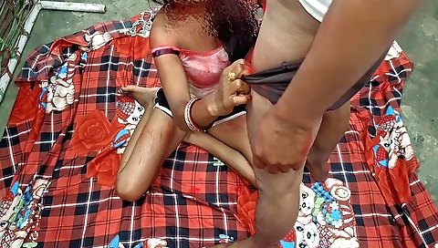 Indian teen with small pair of boobs filming a chudai