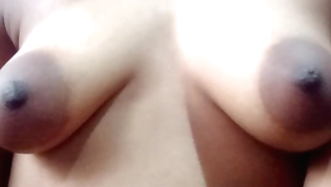 Indian solo video with a hairy pussy being stretched