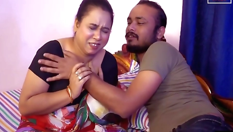 Indian mature girl fucked and her wet cunt is fucked