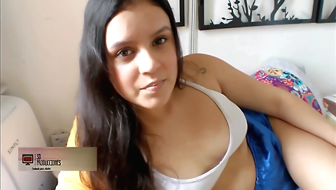 This compilation shows her having fun in her bedroom
