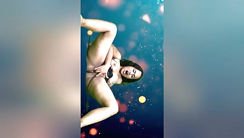 Indian beauty loves to be fucked and to suck on her man