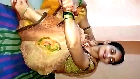 Indian chick gets creampie in her stepbrother's pussy