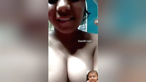 Indian slut in sexy lingerie shows her body on webcam