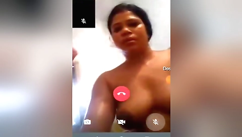 Indian amateur hairy girl shows her hairy pussy on cam